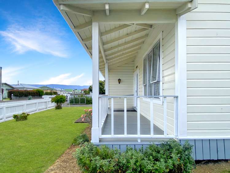 51 Allardice Street Dannevirke_16