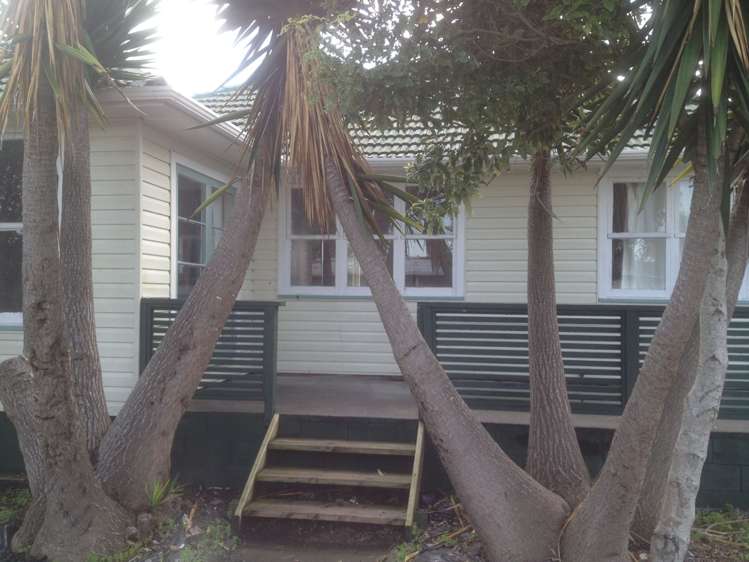 6 Derrett Place Mangere Bridge_4