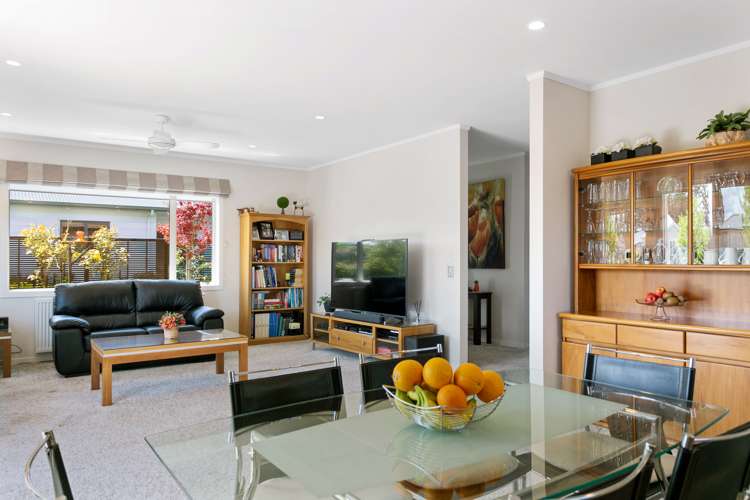 3 Maison Way Rangatira Park_6