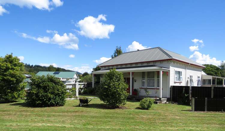 28 Victory Street Reefton_13