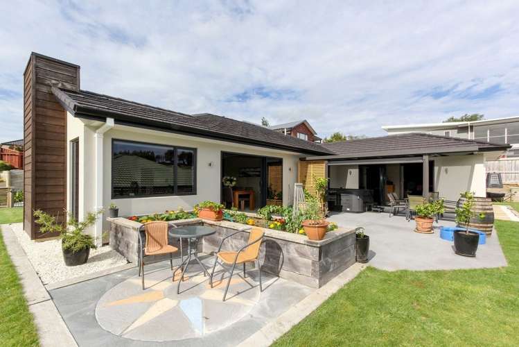 81 Karamea Street Whalers Gate_13