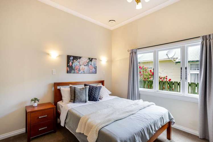 10 Albert Street Dannevirke_24