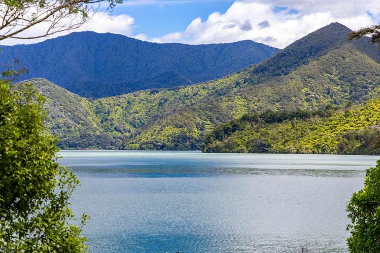 257 Queen Charlotte Drive Havelock_20