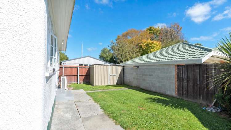 73 Frankleigh Street Somerfield_11