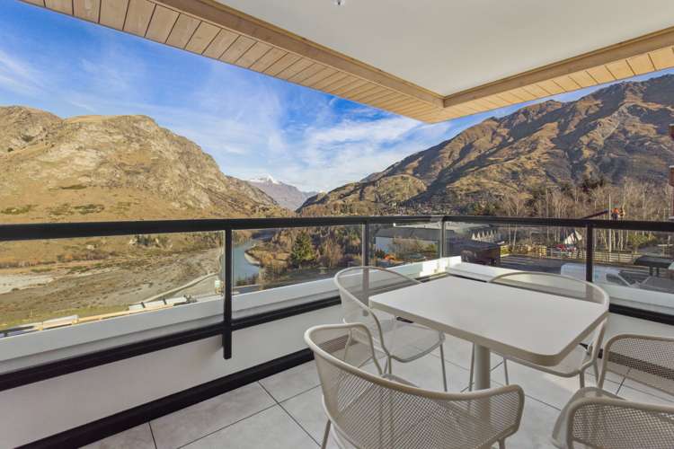 16/154 Arthurs Point Road_0