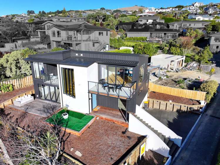 1&2 /164 Soleares Avenue_1