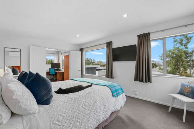 Separate Master Suite, Top Location