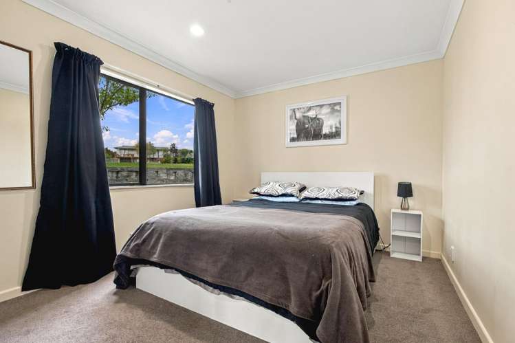 5 Rowena Crescent Motuoapa_19