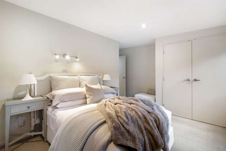 2/71 Pupuke Road Northcote_10