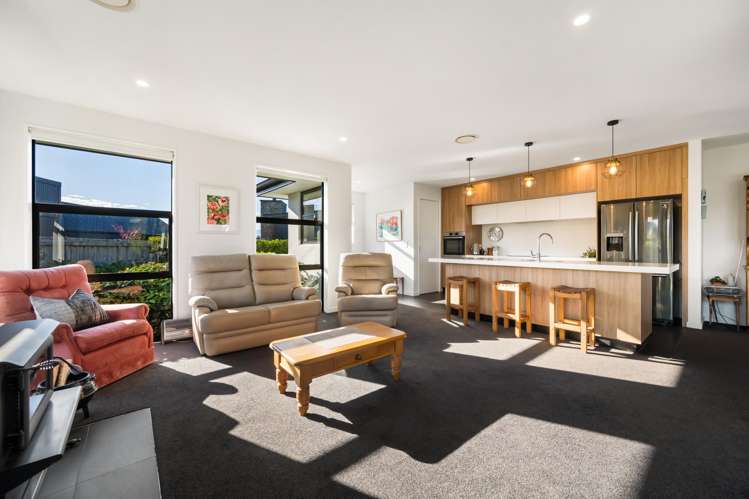 71 Infinity Drive Wanaka_11