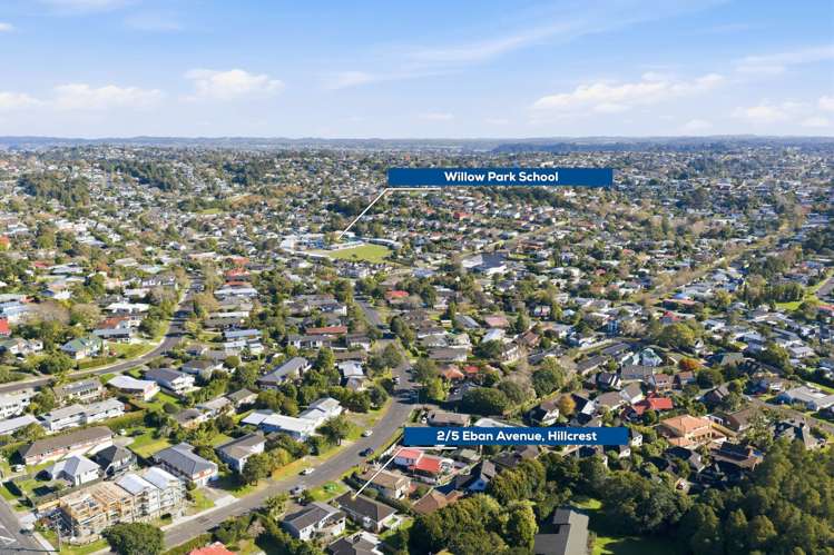 2/5 Eban Avenue Hillcrest_17