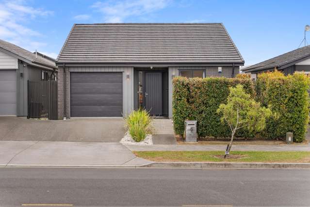 MOVE-IN READY, MAKE IT YOURS!