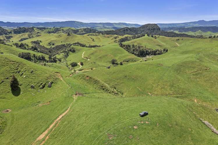 1061 Harbour Road Oparau_13