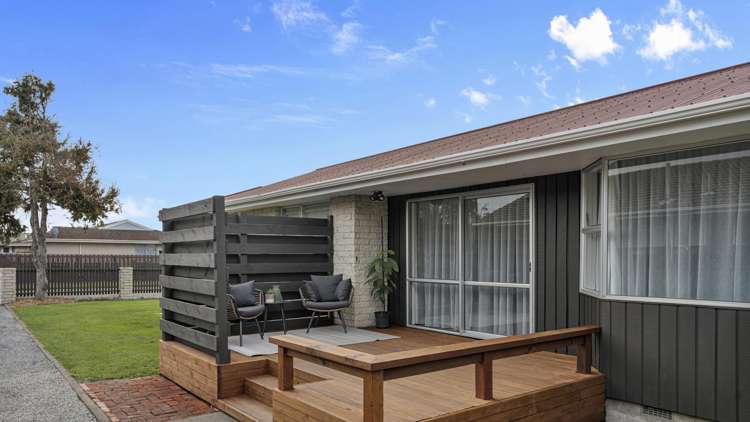 9 Charnwood Crescent Bishopdale_17