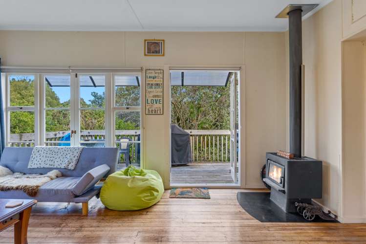 83 Leigh Road Leigh_11