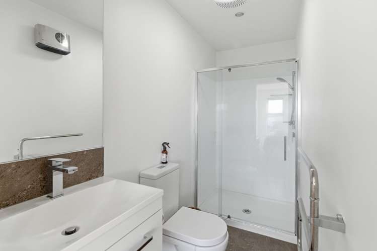 11/16 Hamill Road Halswell_9