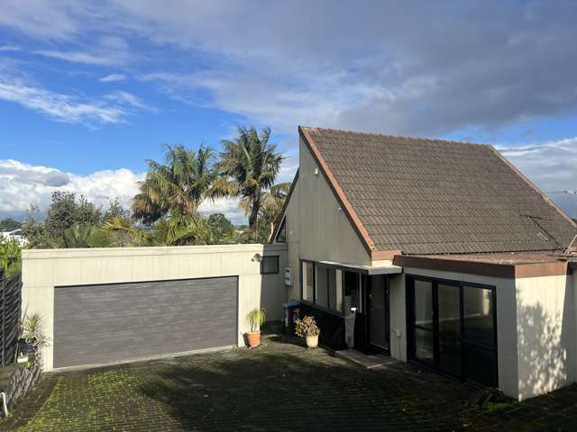 3 Bedroom Home with Double Garage | Panmure
