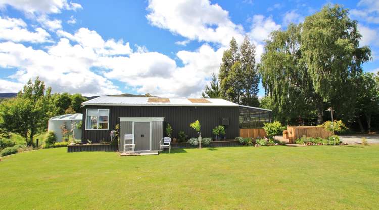 10 Freshford Plains Station Road Lumsden Surrounds_13