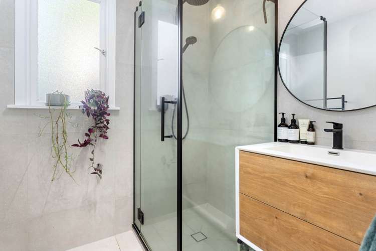 31 Owairaka Avenue Mount Albert_16