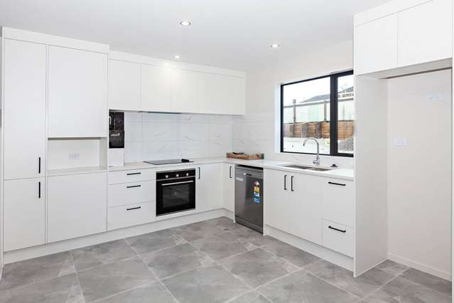 16B Bolton Place Otara_3