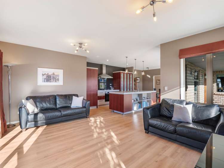 16 Heathridge Place Lincoln_13