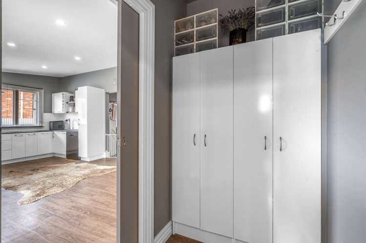 306 Crinan Street Georgetown_13