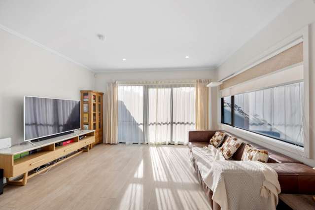 9 Ian Morrison Road Hobsonville_1