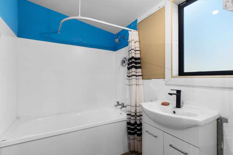 9 Princes Street Waikari_18
