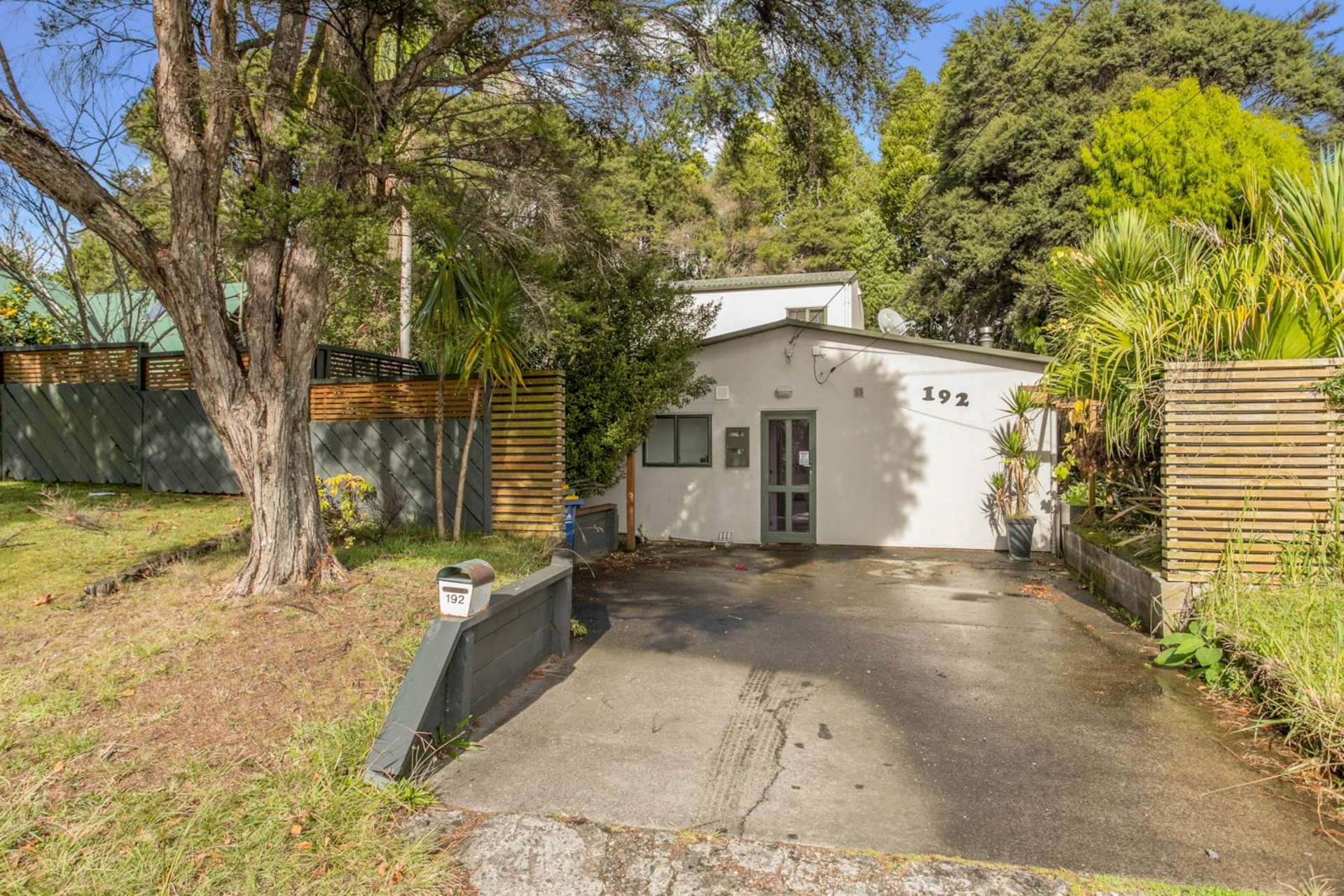 192 Glengarry Road Glen Eden_0