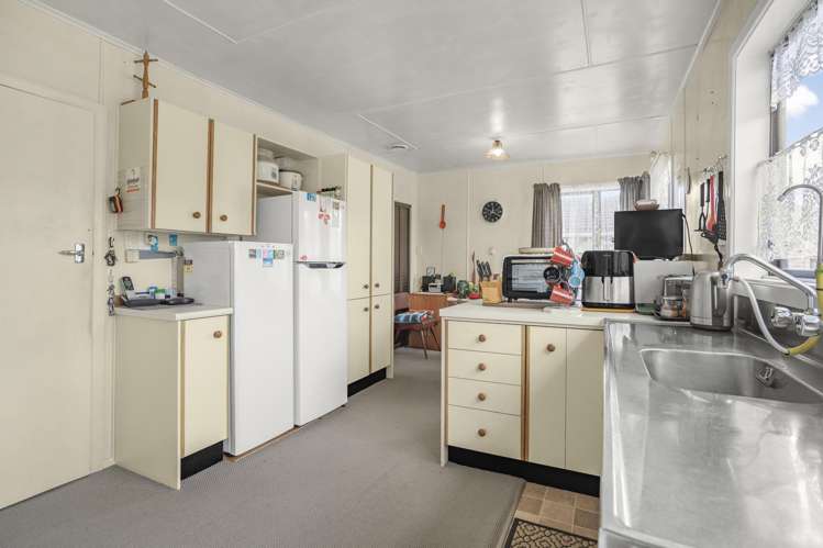 38 Westminster Road Wainuiomata_13