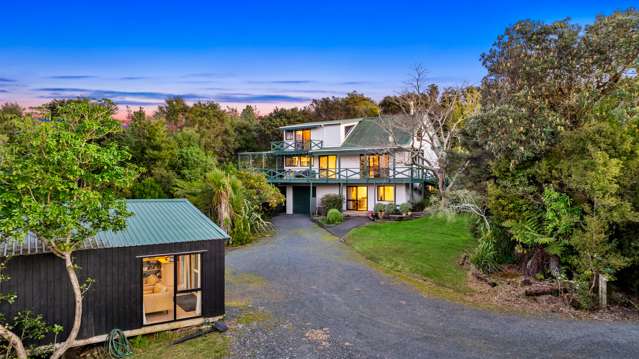 934 Sandspit Road Sandspit_1