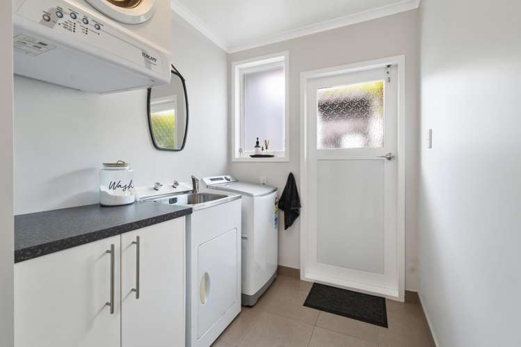 10 Wikiriwhi Crescent Awapuni_12