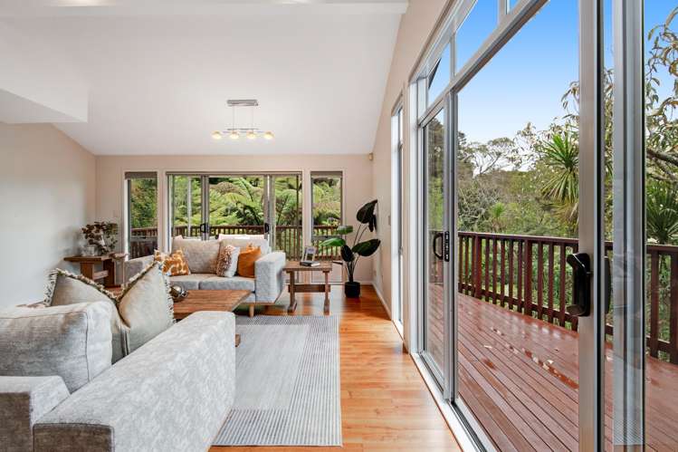 9 Springwater Vale Unsworth Heights_7