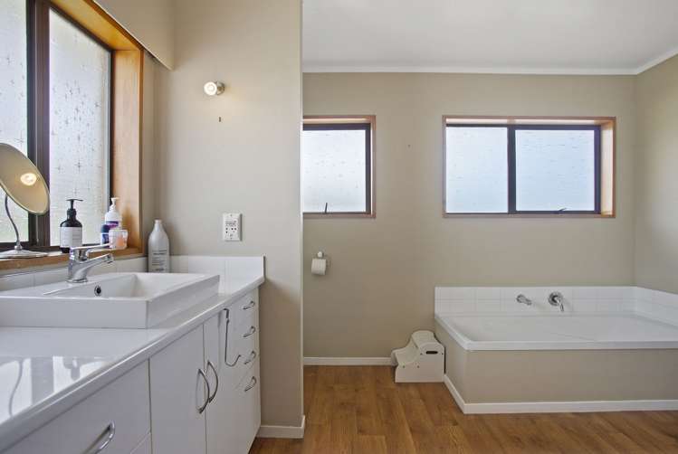 105 Ajax Road Whangamata_13