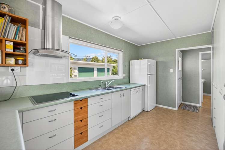 9 Black Street Stoke_11