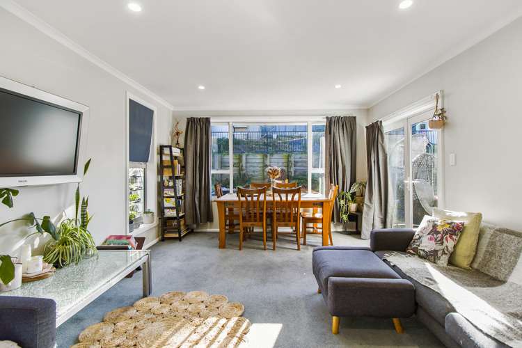 14 Clyde Carr Crescent Waimataitai_5