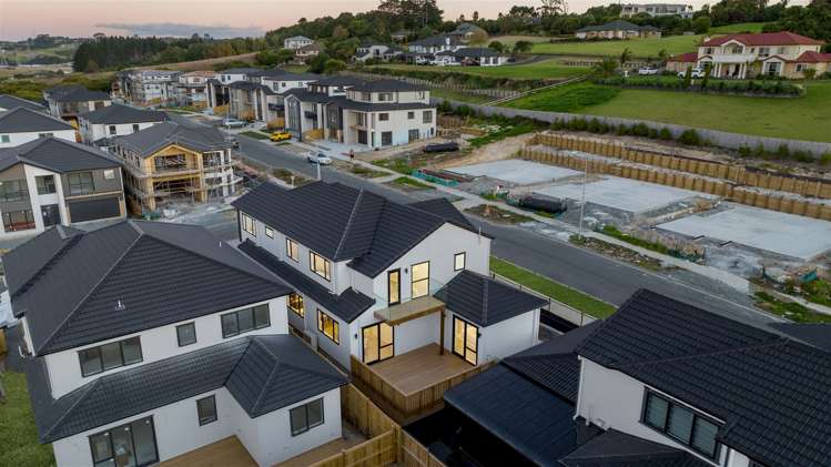 19 Aklander Rise Flat Bush_32