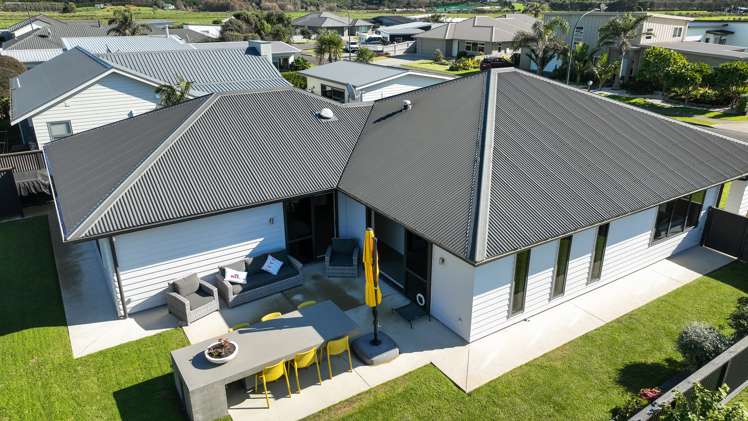 21 Surfers Avenue Waihi Beach_19