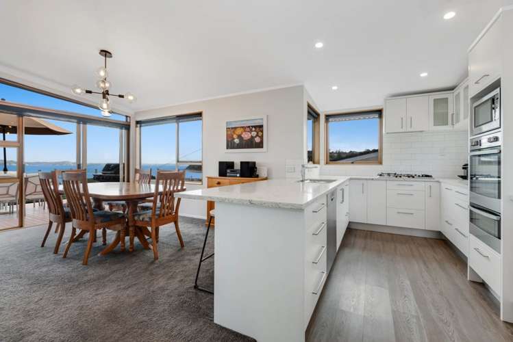 9 De Luen Avenue Tindalls Beach_9