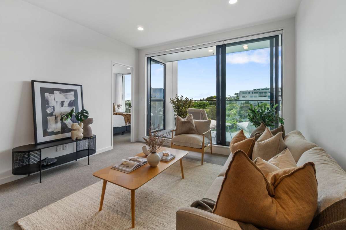 215/19 Rawene Road_4