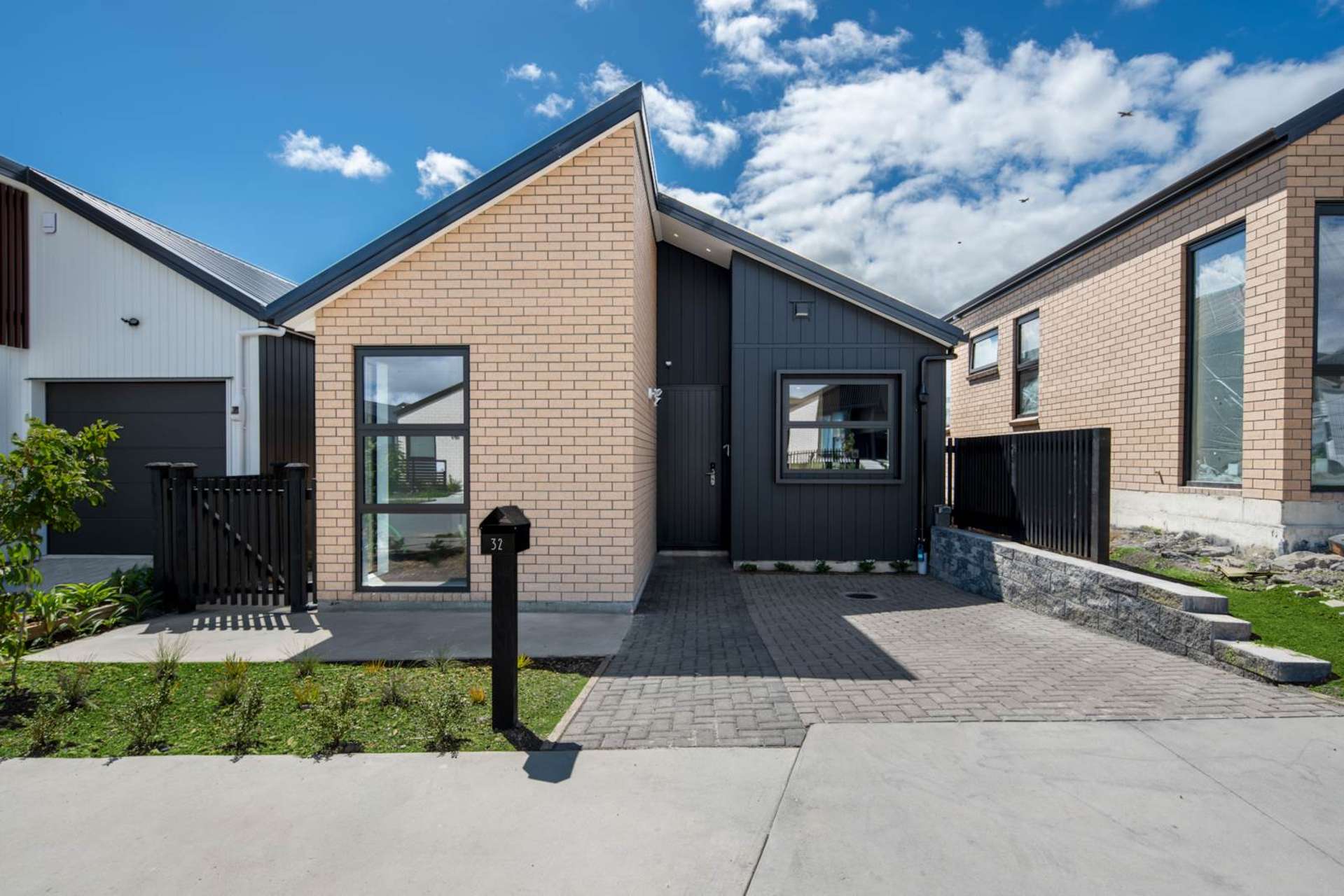 32 Paretao Street Massey_0