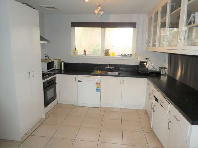 69 Parkstone Av Ilam_1