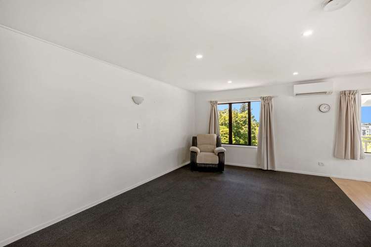 2/59 Westcoast Road Glen Eden_17