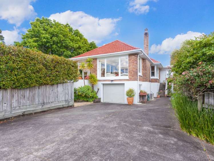 2b Highland Avenue Titirangi_19
