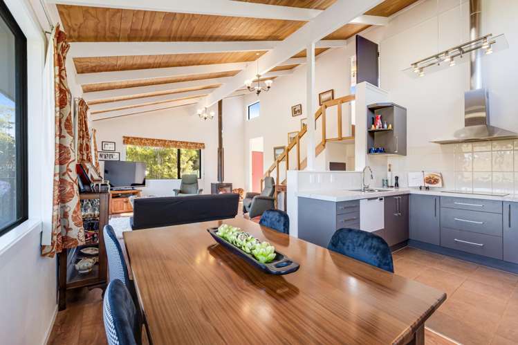 10 Oliver Twist Avenue Mellons Bay_10