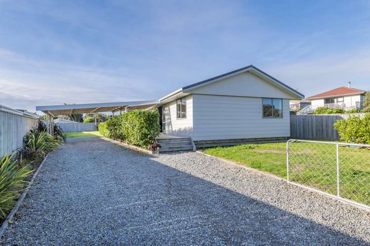 7 Eruini Street Waikanae Beach_19