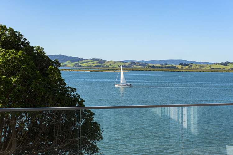 170 Beach Road Onerahi_35