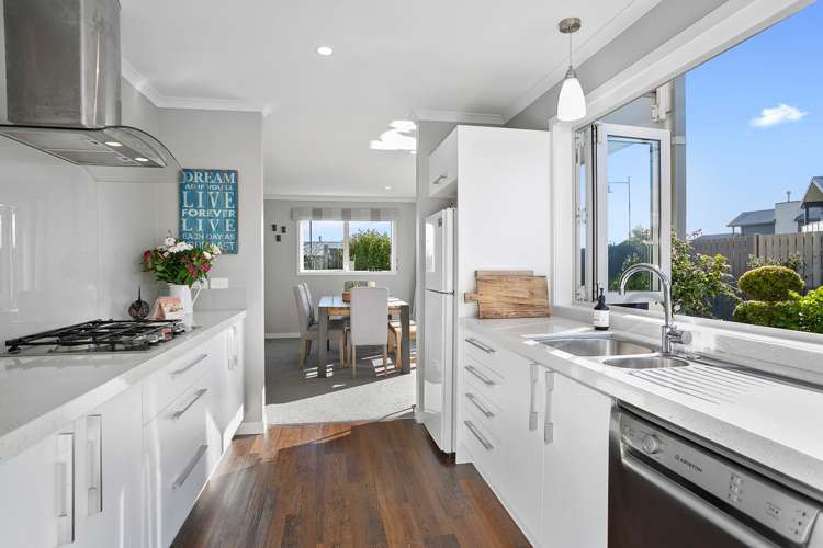 46 Plescher Crescent Leamington_13