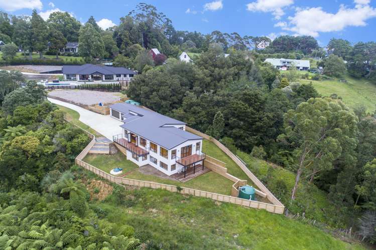 422 Redoubt Road Totara Park_30
