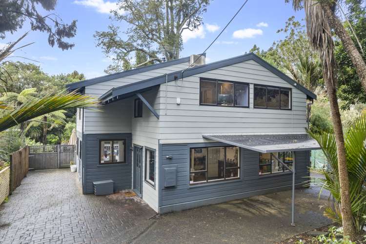 7 Sylvan Valley Avenue Titirangi_0